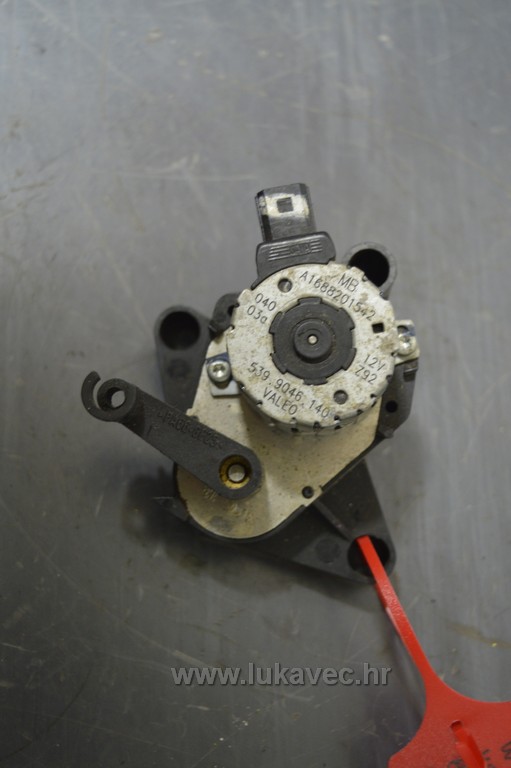 MERCEDES A KLASA MOTORIĆ KLAPNE GRIJANJA A1688201542