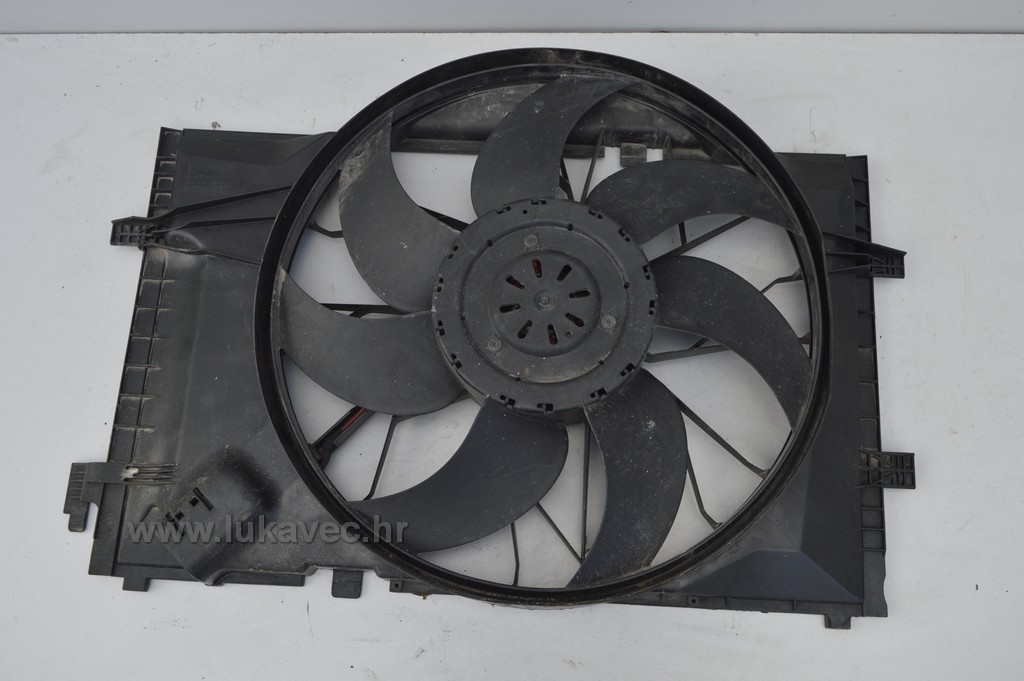 MERCEDES C-KLASA W203 VENTILATOR HLADNJAKA MOTORA A2035001693 2005.