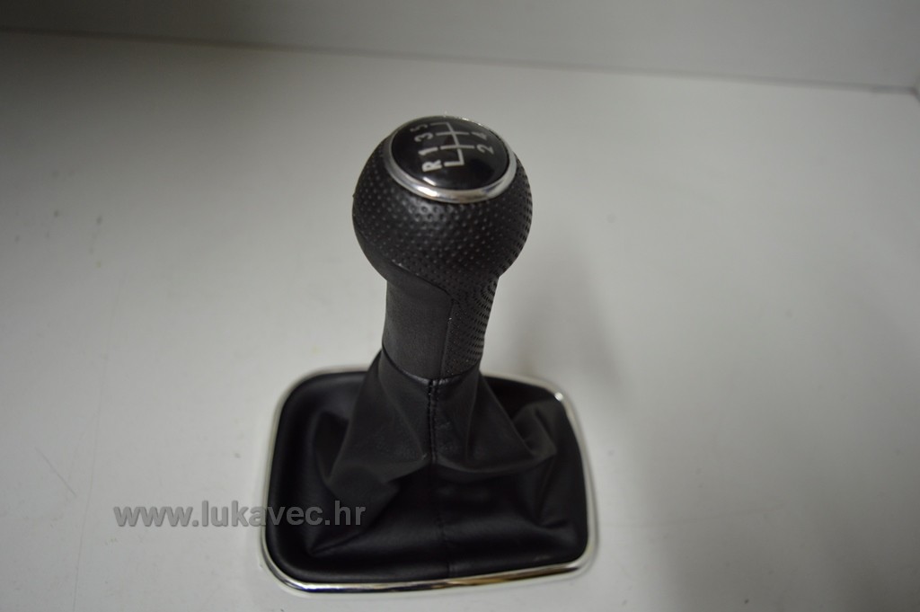 GOLF 4 RUČICA MJENJAČA GOLF 4 RUČICA BIRAČA BRZINA 2003.
