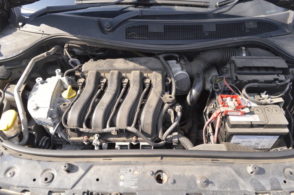 RENAULT MEGANE 2 MOTOR 1.6 16v 82 kW 112 KS OZNAKA K4M760 2006-2008.