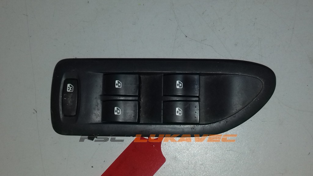 RENAULT LAGUNA 2 PREKIDAČ PODIZAČA STAKLA PREDNJI LIJEVI 8200397298