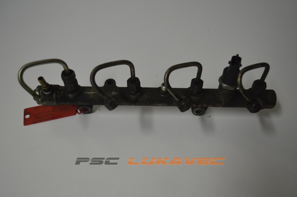 RENAULT SCENIC 2 RAMPA GORIVA 1.9 DCI 8200330912 0445214065 BOSCH