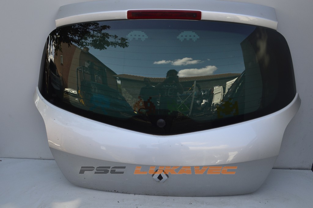 RENAULT CLIO 3 HAUBA ZADNJA  2008.