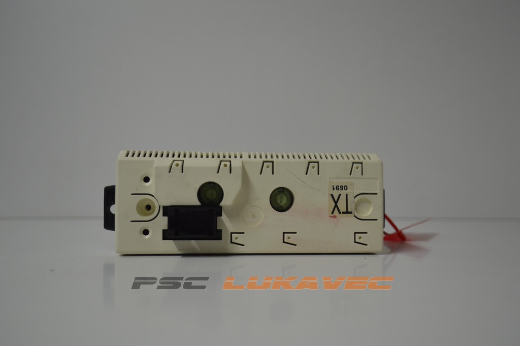 OPEL ASTRA G DISPLEJ 102355200 2004.