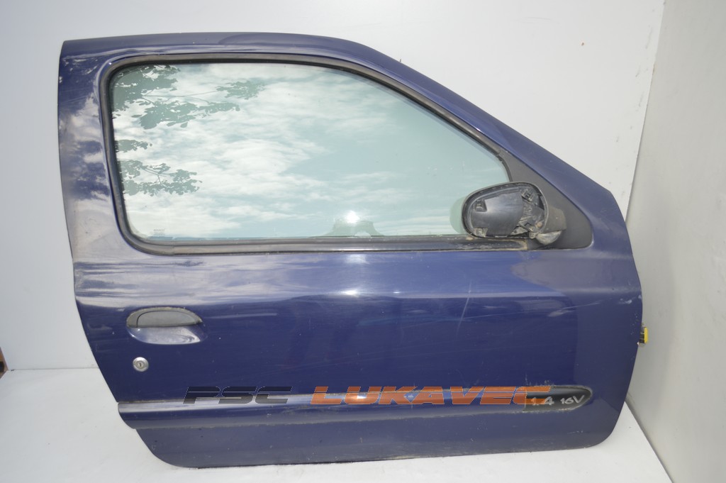 RENAULT CLIO 2 VRATA DESNA 3 VRATA 2003.