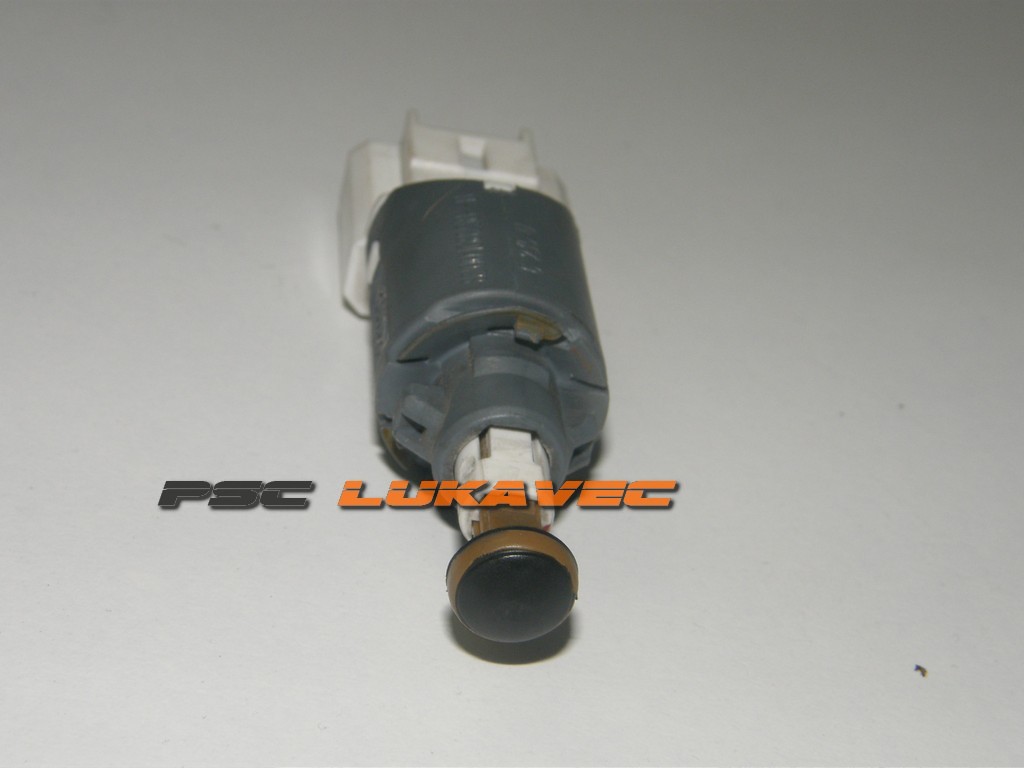 RENAULT MEGANE PREKIDAČ ŠTOP SVJETLA PREKIDAČ KOČNICE 8200168238