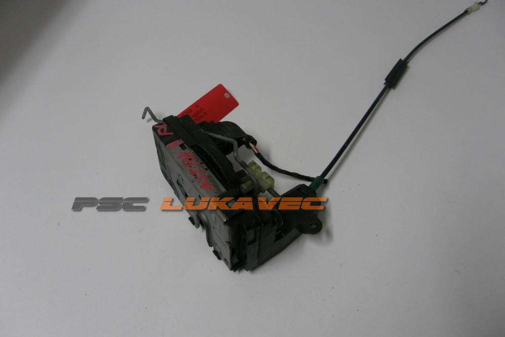 OPEL ASTRA H BRAVA PREDNJA DESNA 13210748