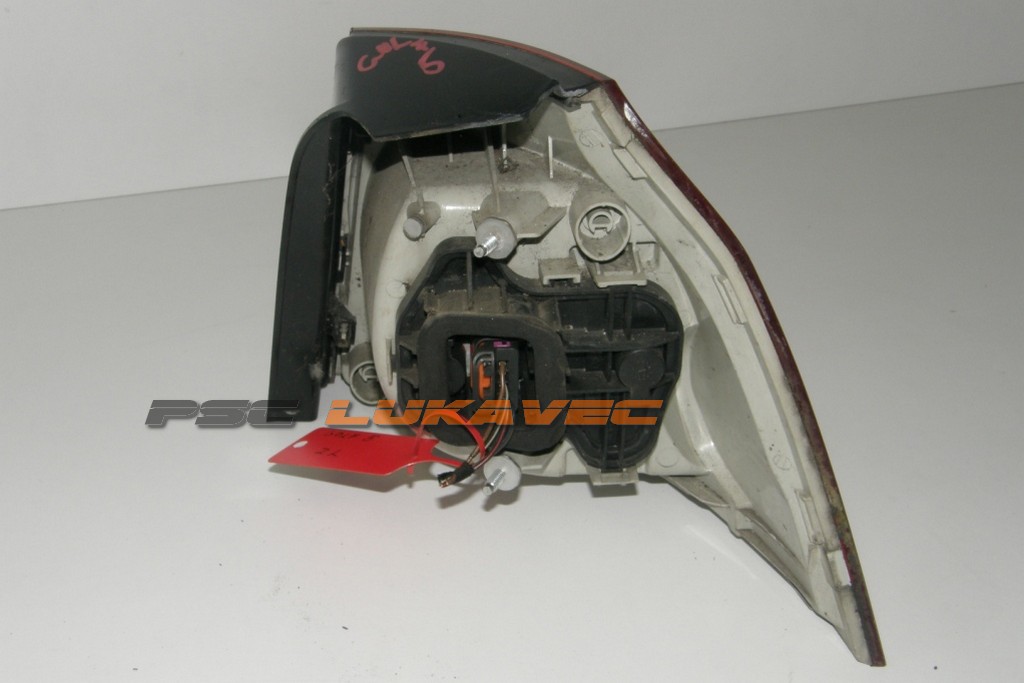 GOLF 5 ŠTOP SVJETLO  ZADNJE LIJEVO