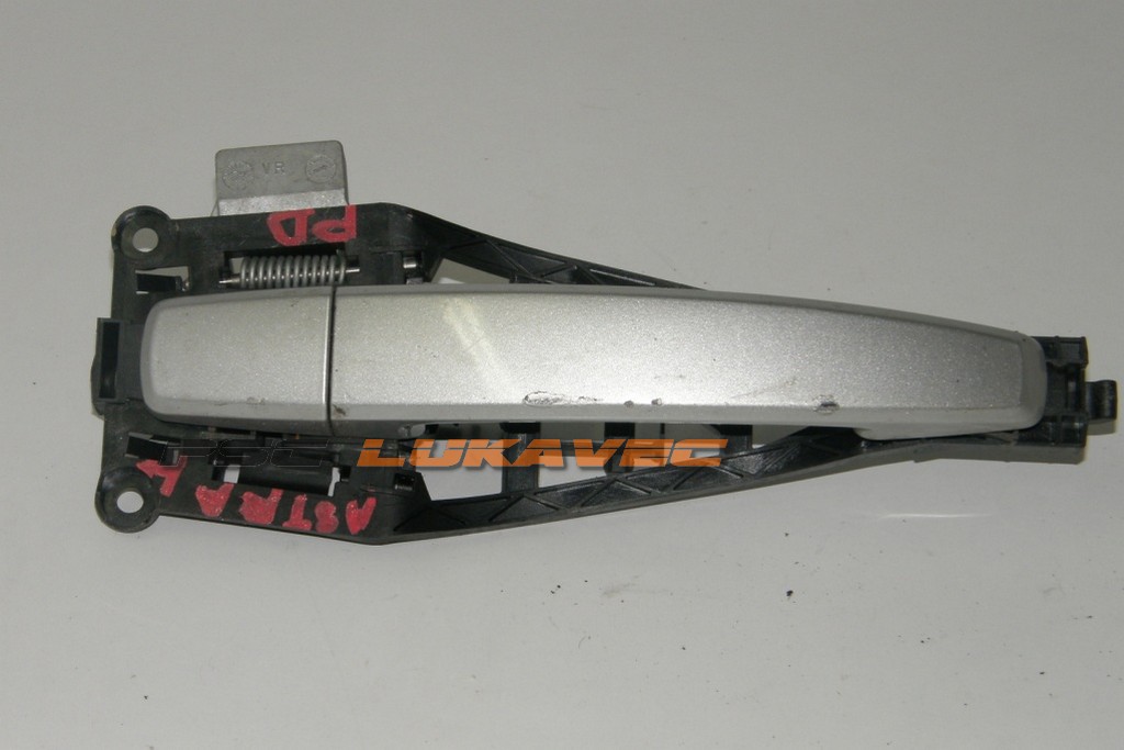 OPEL ASTRA H KVAKA PREDNJA DESNA 2008.