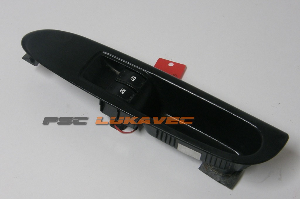 RENAULT CLIO 2 PREKIDAČI PODIZAČA STAKLA 8200084003