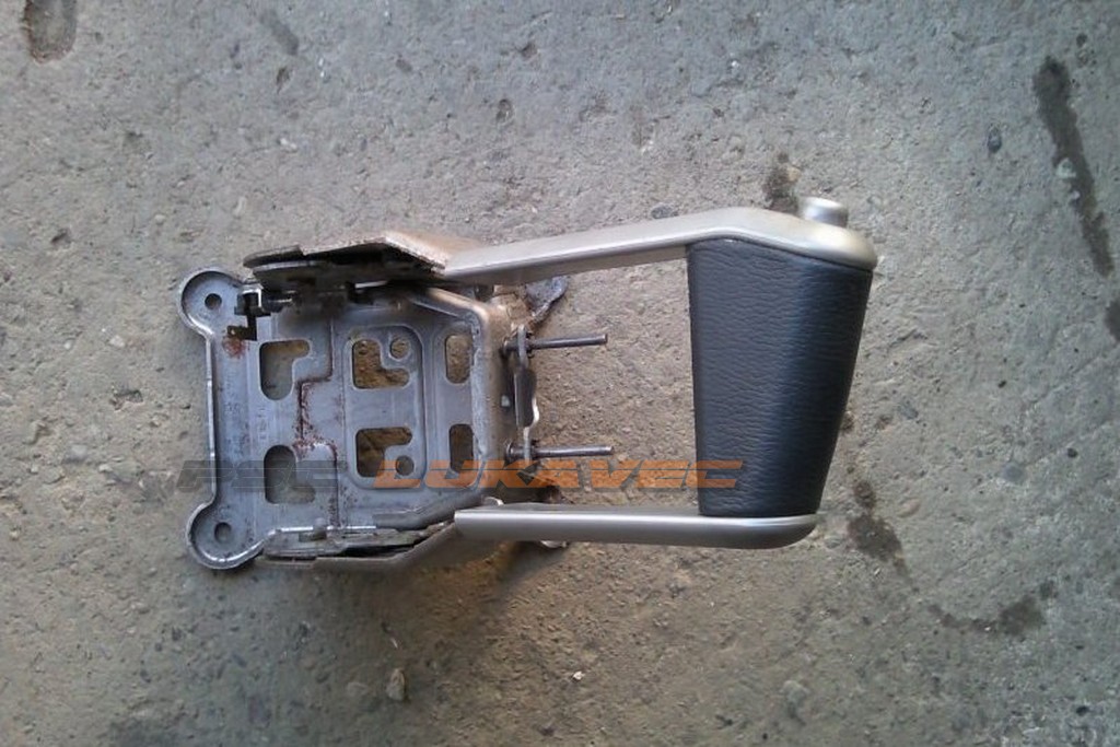 RENAULT MEGANE 2 RUČICA RUČNE KOČNICE 8200273003