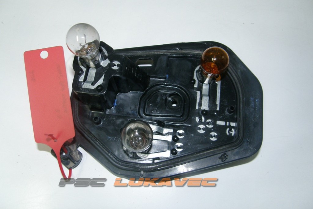 PEUGEOT 206 NOSAČ ŠTOP SVJETLA 206 NOSAČ ŽARULJA ZADNJI DESNI