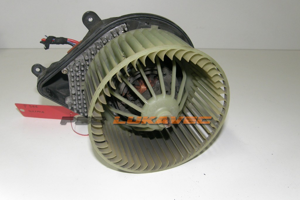 PEUGEOT 306 VENTILATOR KABINE SA KLIMOM 740121233F 2000.