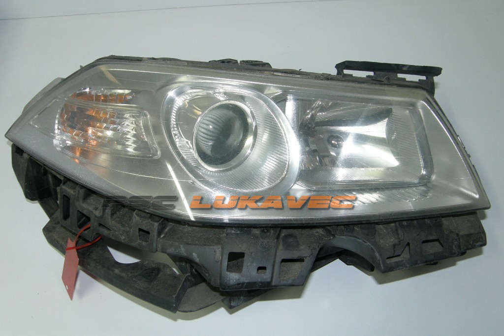 MEGANE FAR DESNI 8200412745A