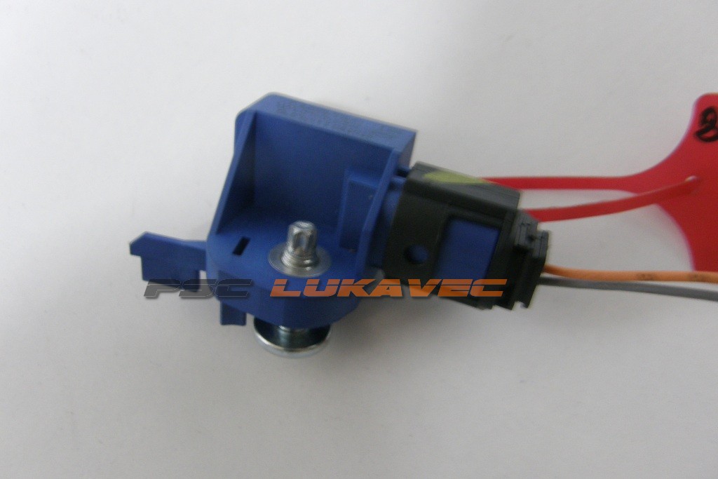 RENAULT CLIO 3 SENZOR UDARCA RENAULT CLIO 3 SENZOR UDARA
