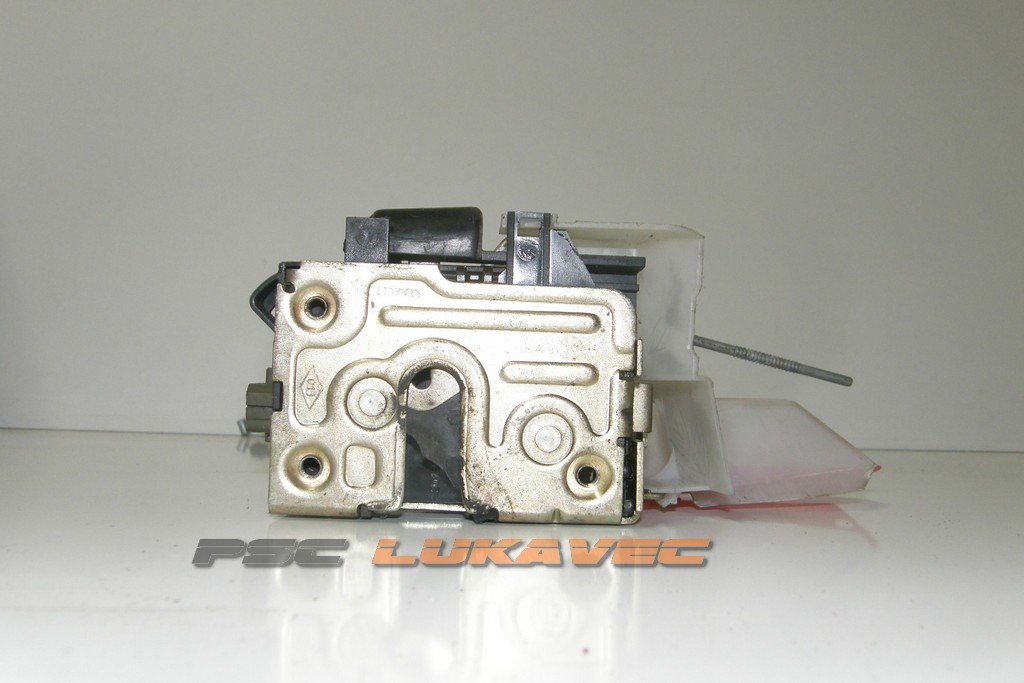 RENAULT CLIO BRAVA VRATA PREDNJA LIJEVA