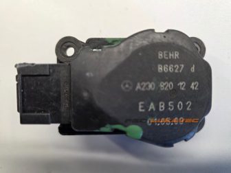 MERCEDES C KLASA W203 MOTORIĆ KLAPNE GRIJANJA A2038201242