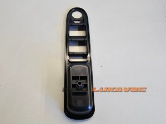 PEUGEOT 307 KONZOLA PREKIDAČA STAKLA 307 PLASTIKA PREKIDAČA STAKLA