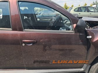DACIA DUSTER VRATA PREDNJA DESNA 2016.
