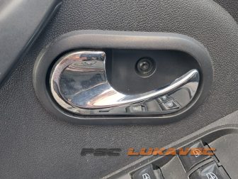 DACIA DUSTER KVAKA VRATA PREDNJA LIJEVA 2016.