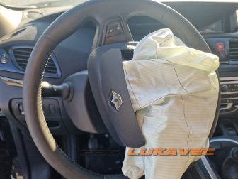 RENAULT SCENIC 3 VOLAN SCENIC 3 OBRUČ VOLANA 2011.