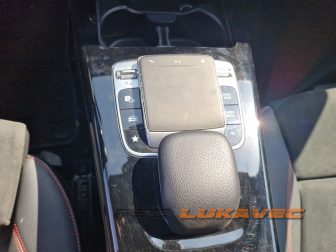 MERCEDES CLA RUČICA MJENJAČA AUTOMATIK 2020.